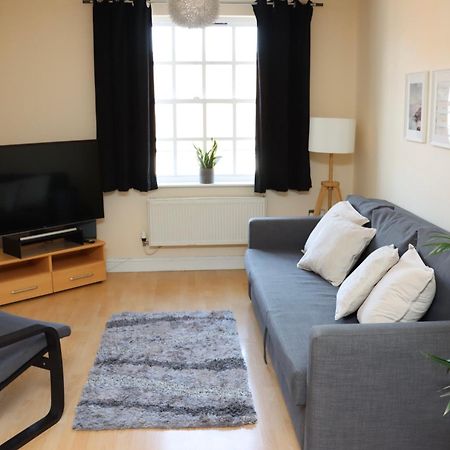 Scandinavian City Centre Apartment Вустер Экстерьер фото