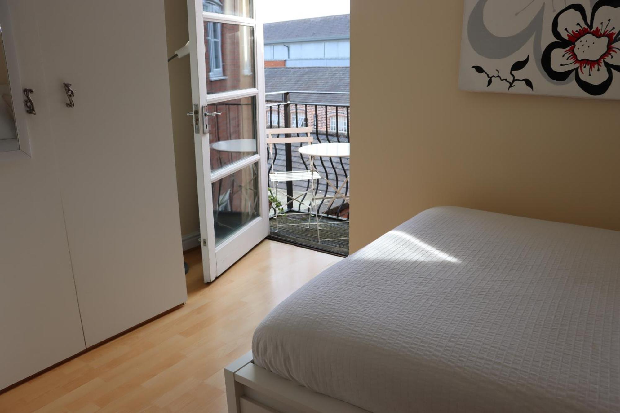 Scandinavian City Centre Apartment Вустер Экстерьер фото