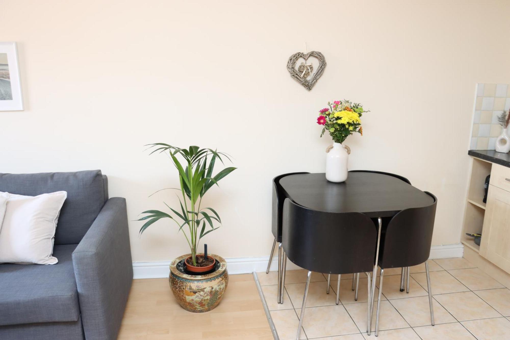 Scandinavian City Centre Apartment Вустер Экстерьер фото