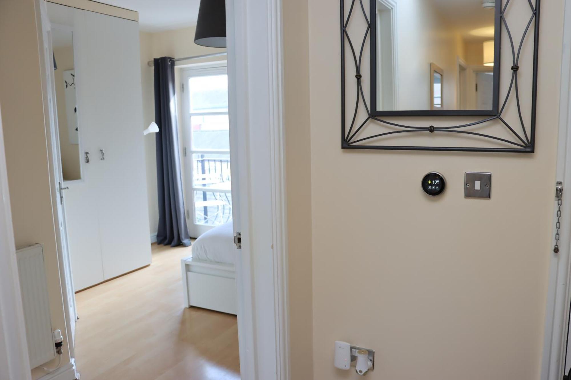Scandinavian City Centre Apartment Вустер Экстерьер фото