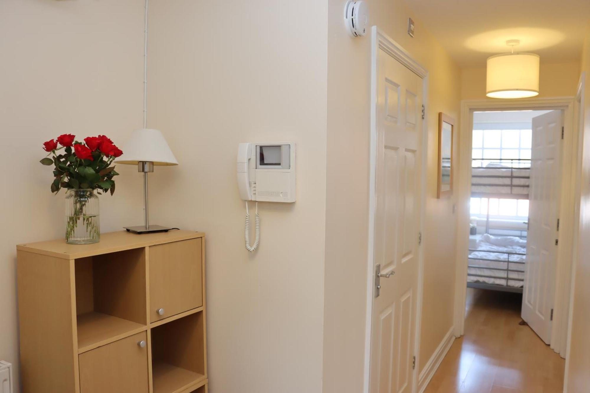 Scandinavian City Centre Apartment Вустер Экстерьер фото
